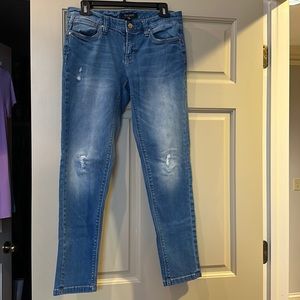 White House Black Market Girlfriend Jeans sz 2